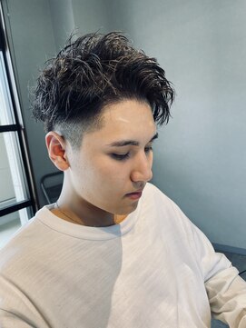 イリヘアー(ili hair) かき上げアップバング
