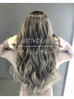 バトー(bAteAu)&nbsp;ダブルカラー、インナーカラー、ハイライト、エクステ、ブリーチ