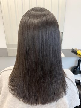 ココ 本八幡(KOKO) ★デザインカラー/レイヤーカット/ウェットヘアオリーブベージュ