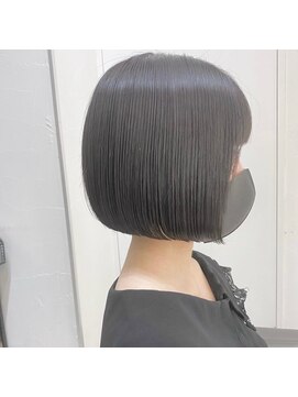 アイユー(ii+U) ミニボブ　丸みボブ　黒髪　小顔ショート　ボブ