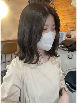 ビスクヘアデザイン(bisq hair design) 外ハネミディアム