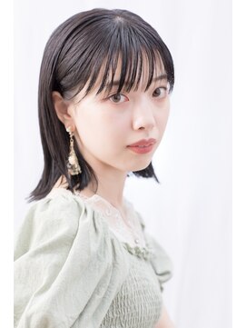 ベビーフェアリー 伊丹店(Baby Fairy) 切りっぱなしの外ハネストレートスタイル。