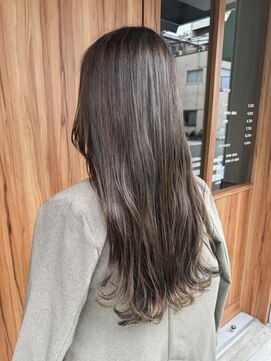 エルナ(ELNA) ダークグレージュ×波巻きゆるふわロングで大人女子!