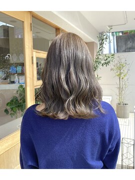 モカヘアー(mocha hair) ミディアム/ローレイヤー/オリーブ/ベージュ