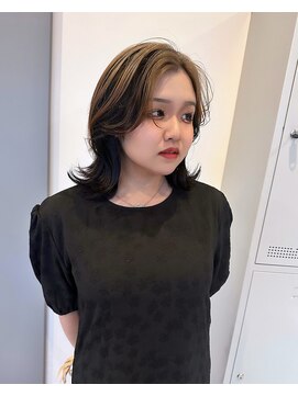 ヨム(YOMU) face framing × umbrella color