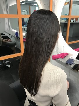 エイト 立川店(EIGHT) ツヤストレート