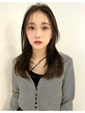 レイラバイアフロート 吉祥寺(Lila by afloat) 顔まわりカット/レイヤーロング/ワンカールレイヤー/韓国ヘア