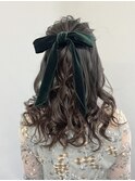 【髪質改善】高めハーフアップ×greenベロアリボン