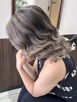 ベルヘアーデザイン 堺東(Belle hair Design)&nbsp;バレイヤージュレイヤーカットイルミナカラーオリーブ韓国風堺東