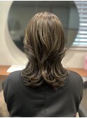 軽やか◎ナチュラルハイライト×くびれミディ《高倉》