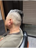 震災刈りフェードカット刈り上げショートパーマ
