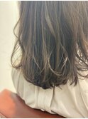 毛先レイヤーオリーブカラー