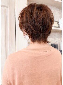 キャアリー(Caary) 福山市　ショートウルフ/ショートヘア/ベリーショート人気Caary