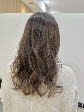 シュガー(Sugar) 大人グラデーションカラー/波巻き/シアーグレージュ/20代30代