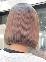 《*首が細く見えるショートボブ*》お客様の服装に合わせた、ブリーチカラーとショートスタイルをご提案＊