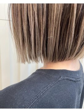 ジャンクス 千葉(junks) グレージュカラー/シルキーベージュ/艶髪ボブ[千葉/千葉中央]