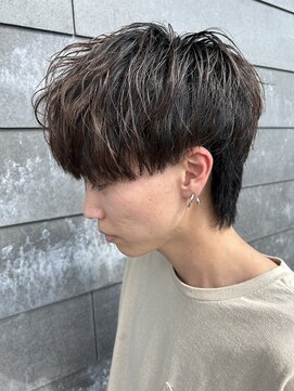 ヒュイル バイ ニアウ(Hwyl by Niau) メンズマッシュパーマスパイラルパーマニュアンスパーマ