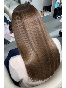 リー 枚方(Lee) 髪質改善カラー