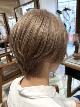 バブ バイネオリーブ(Bab by neolive) ミルクティーベージュ☆ブリーチ ショートスタイル