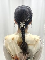 サクララ(Sakura la) タイト　編み下ろし　金箔　結婚式お呼ばれヘア