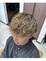 シャルム(Charme) ブリーチ毛波巻きパーマ