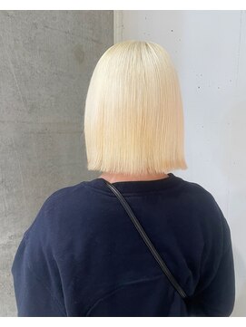モニカ(MONIQA) ブロンド