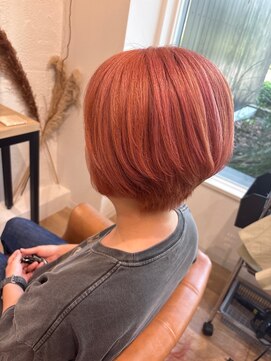 ビズヘアー マシェリ(bisou hair macherie) ピンクカラー