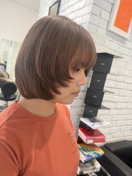 コスアンドコウ 横浜山下(Cos&Co.) layered bob × milk tea beige