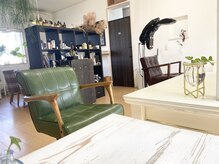 サロンド シェル フー コトリーの雰囲気（［天気の良い日は心地よい風が抜けるカットスペース］）