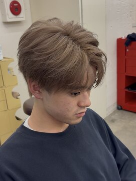 リップス 吉祥寺店 (LIPPS) 女子ウケ1位ミルクティーベージュセンターパート