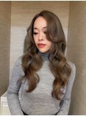 ヨシンモリ韓国ヘアロングレイヤーグレージュハイトーン顔周り