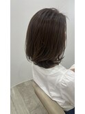 大人女性の柔らかなボブスタイル
