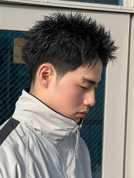 心斎橋 カイ(X) メンズ/メンズカット/スパイキーショート/眉カット/men's