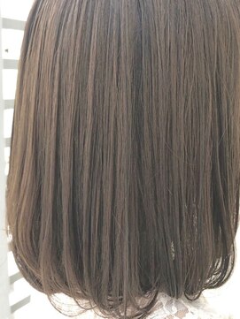 ジーナ 西荻窪(Zina) 【CELINE 西荻窪】くすみベージュ