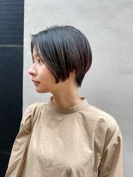 デイジードゥ(Daisy duex) 大人かわいい前下がりハンサムショート