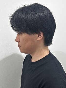 ヒュイル バイ ニアウ(Hwyl by Niau) メンズセンターパートパーマニュアンスパーマ刈り上げなし