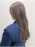 ベージュ