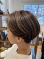 エピックコースト(epic coast)&nbsp;極細ハイライトショートスタイル！毛流れがより立体的に。