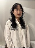 ロングレイヤー黒髪パーマ　前髪ニュアンスパーマ