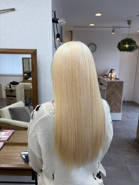 リングバイモアムー(Ring by Moremuu) ブロンド