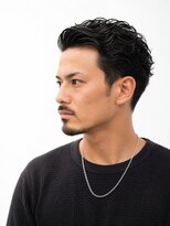 オルタナティブパレード(Alternative Parade) ニュアンスパーマ ワイルドアップバング 黒髪刈り上げスタイル