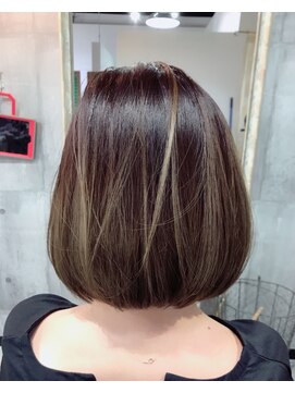 ナディ(nadi) ボブ