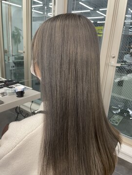 エイトサッポロ 札幌大通り店(EIGHT sapporo) グレージュ