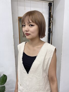 カートバイハイジ(Kurt by Heidi) bob × beige