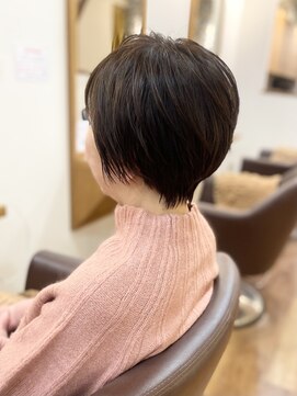 フリージア(freesia) 30代40代50代/ショートボブ/艶髪スタイル