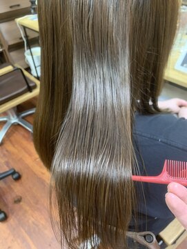 リアナ(RIANA) 前髪ストレート＋髪質改善トリートメント×カラー