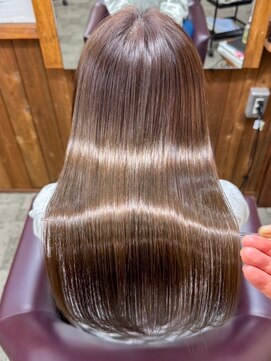 美容室 アーク 極上の髪質改善トリートメントとカラーで、最高の艶髪へ
