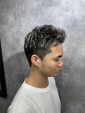 スピン 本八幡(SPIN) スペインカール/スパイキーショート/ブルーブラック/本八幡