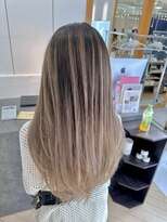 ユニ バイ マグ 長野店(Uni.by Mag)&nbsp;20代30代デザインカラーグラデーションブリーチバレイヤージュ