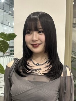 ヘアーメイク ネイキッド(Hair make Naked)の写真/《顔回り》や《レイヤー》を入れて《ナチュラル》な品のあるスタイルを再現―